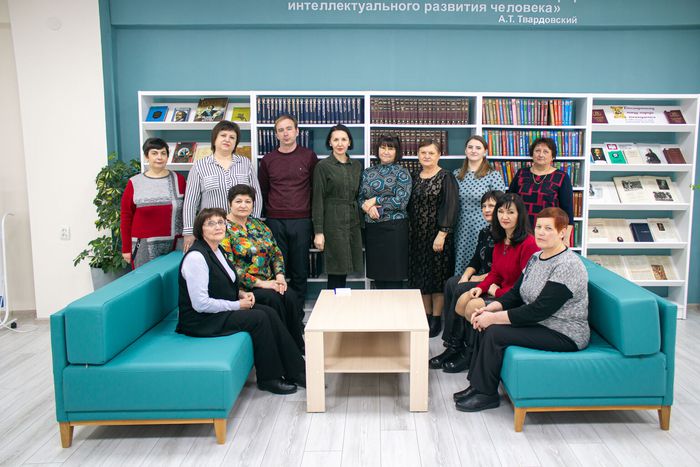 библиотекари Калининского района в гостях в межпоселенческой модельной библиотеке г. Крымска